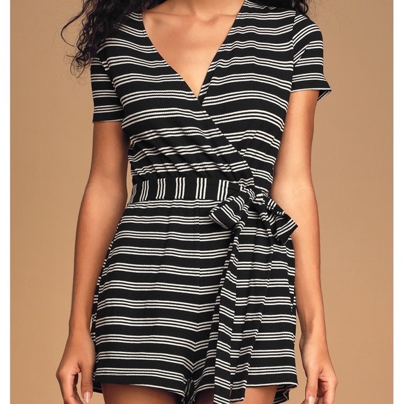 Lulus Other - 🌟 NEW IN! NWT Lulu’s Black Striped Romper 🌟